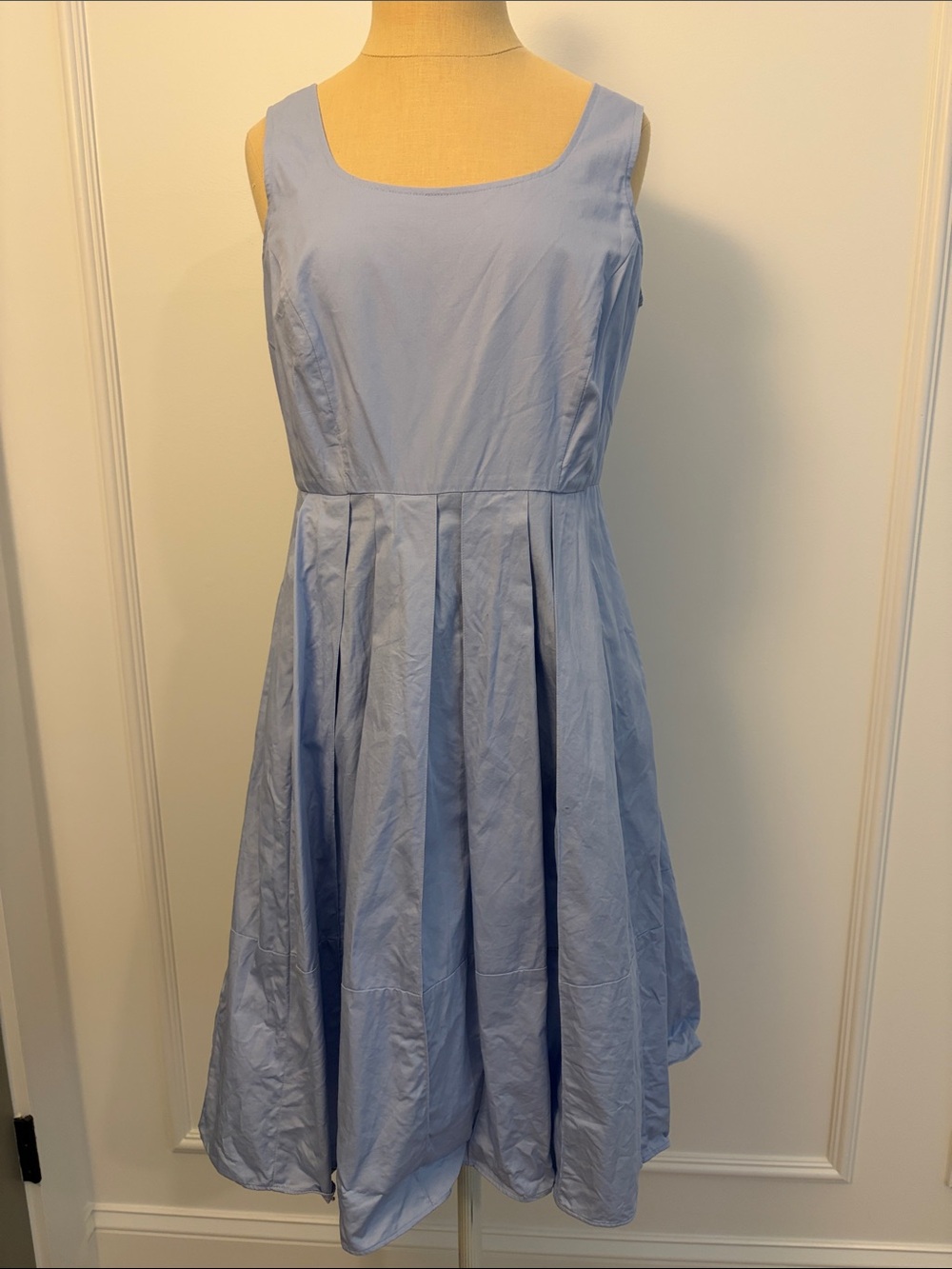 Stunning Ann Taylor Midi Dress, Sleeveless Light Blue Fit-and-Flare, 4P, EUC